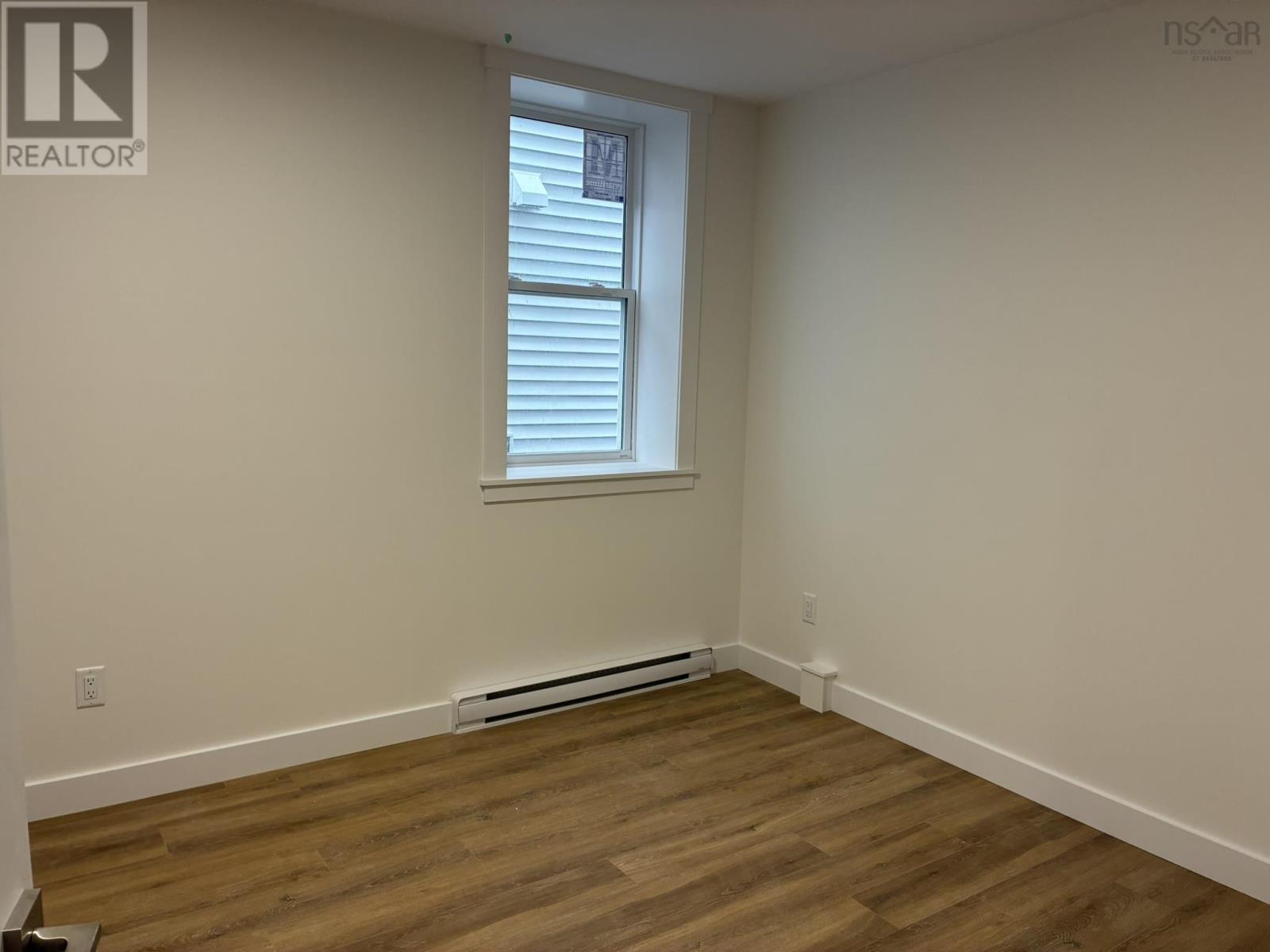 44 BERM STREET - 16