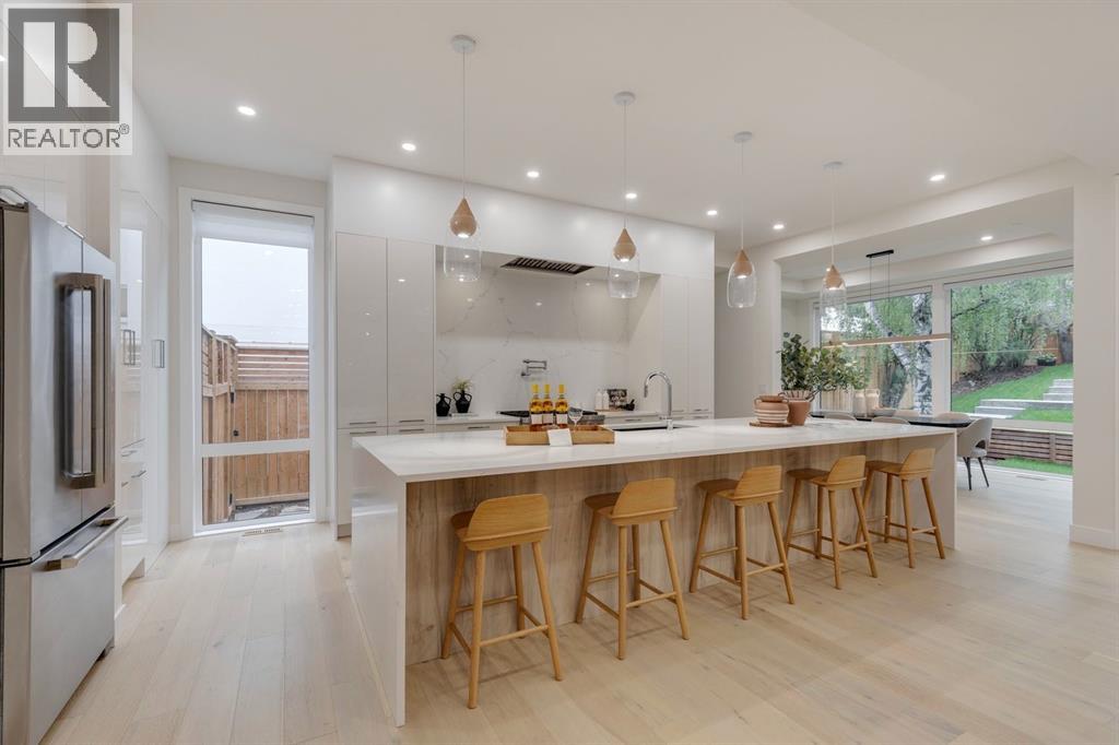 Single Family House for Sale in  Hamilton Street NW St Andrews Heights Calgary 