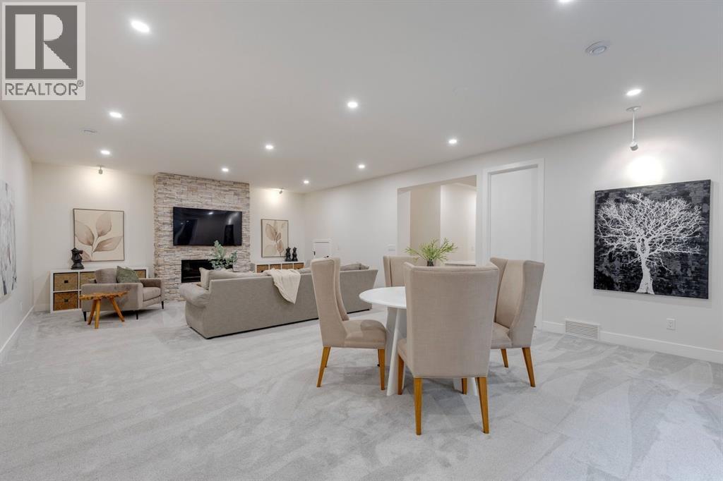 Single Family House for Sale in  Hamilton Street NW St Andrews Heights Calgary 