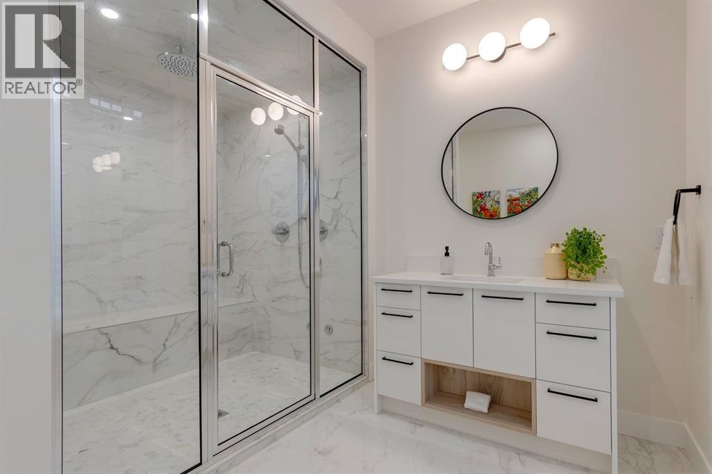 Single Family House for Sale in  Hamilton Street NW St Andrews Heights Calgary 