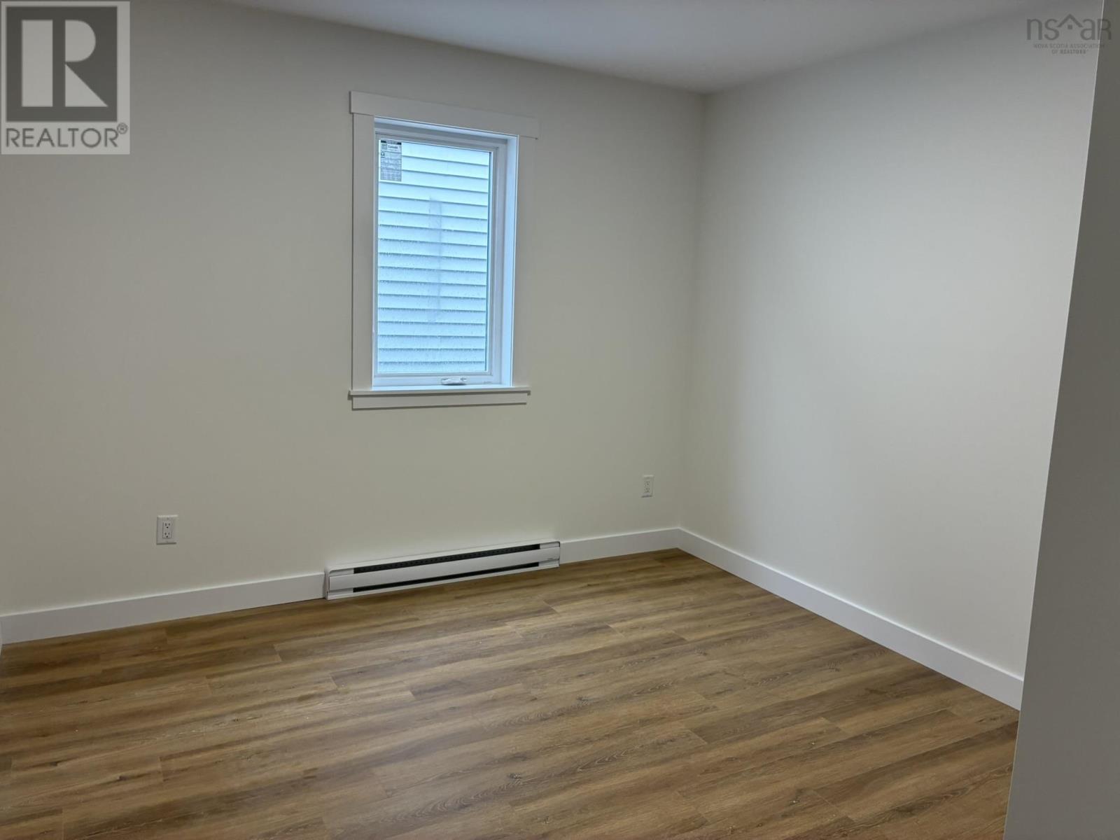 Property 13 of 24 of 44 Berm Street