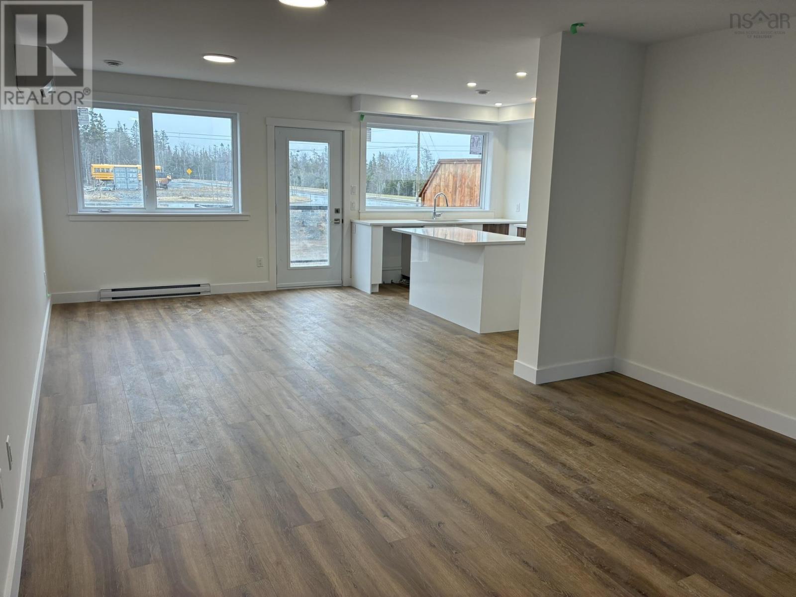 Property 3 of 24 of 44 Berm Street