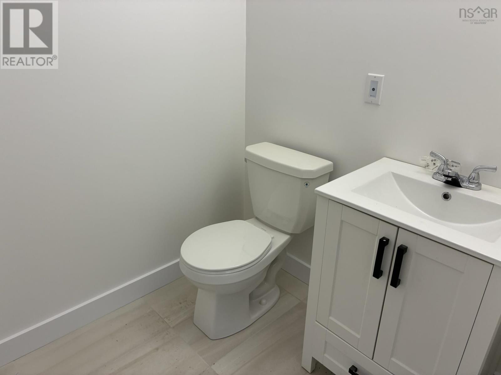 44 BERM STREET - 7