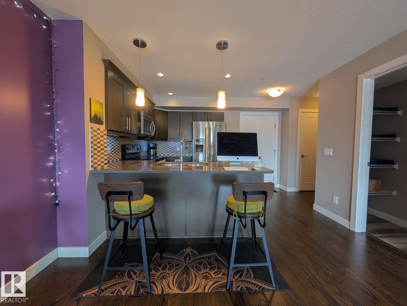 #208 1031 173 ST SW, Edmonton