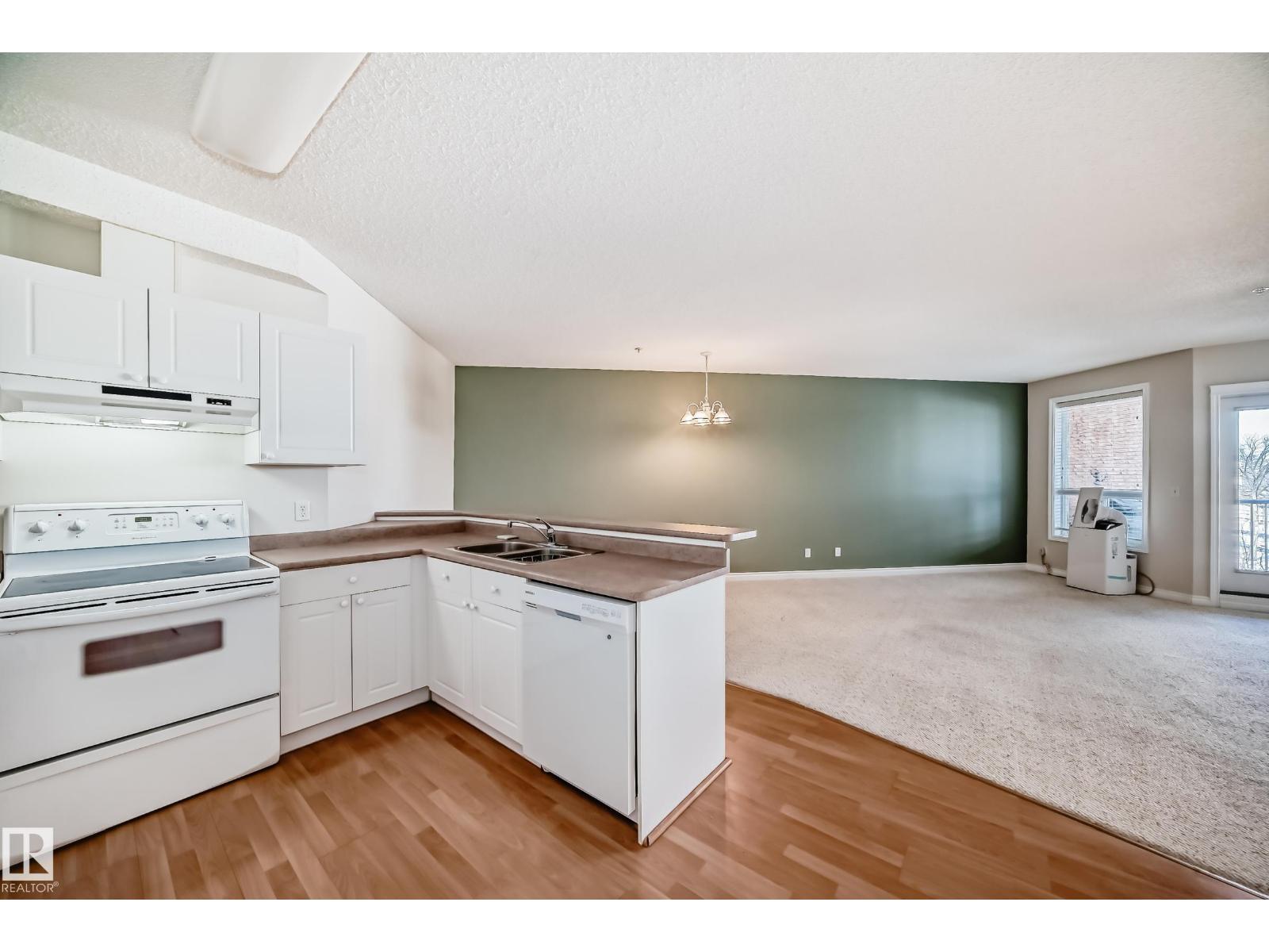 #306 9120 156 ST NW - 10