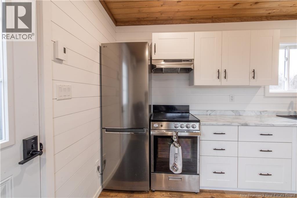 54 GRIFFIN ROAD - 13