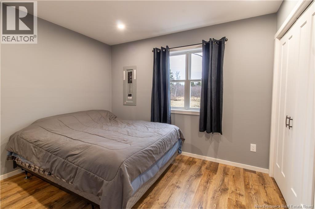 54 GRIFFIN ROAD - 19