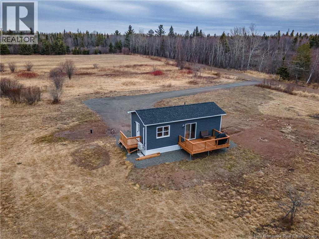 54 GRIFFIN ROAD - Image 2