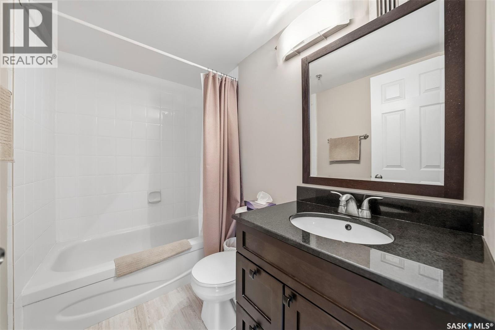 #104 717 VICTORIA AVENUE - 22