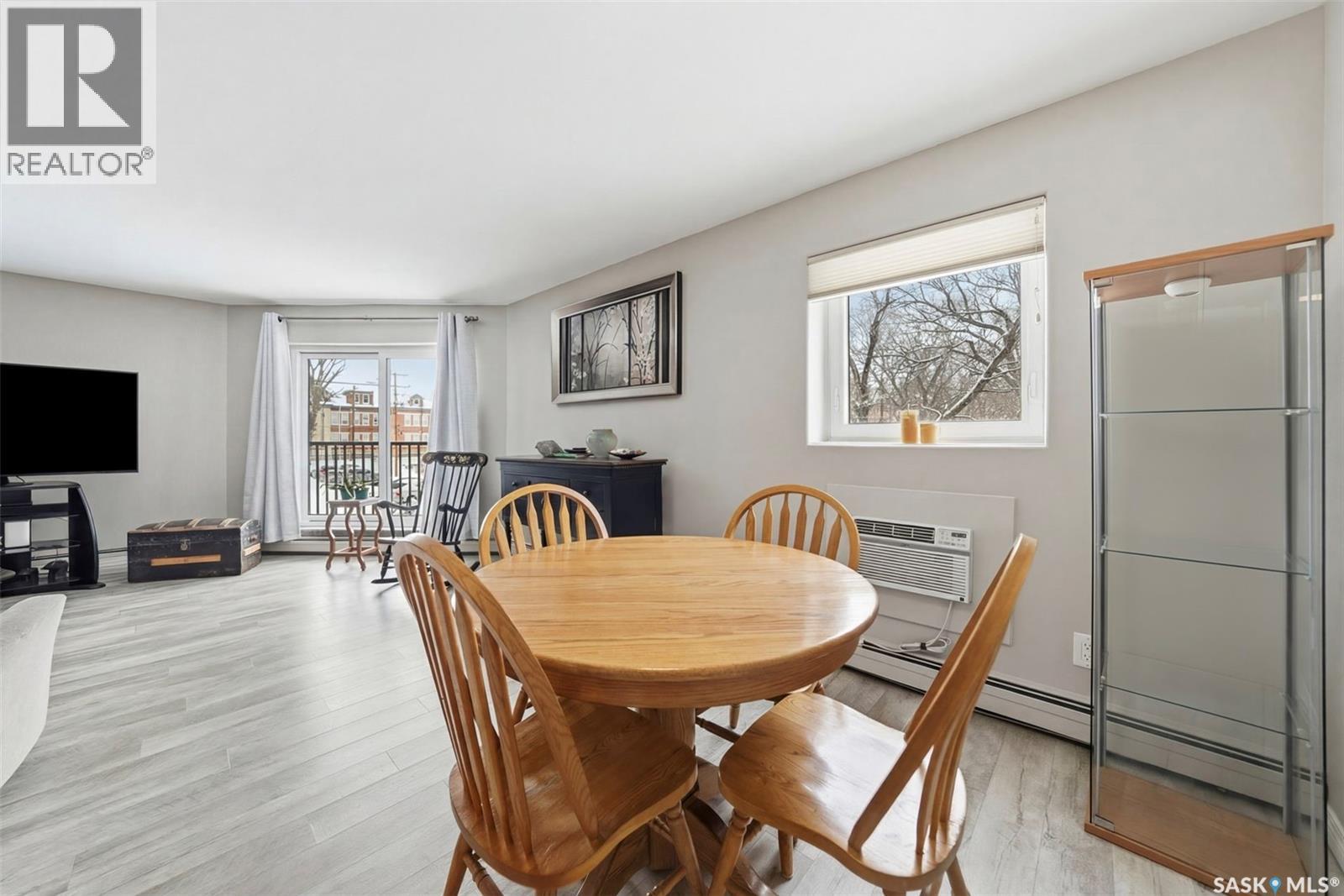 #104 717 VICTORIA AVENUE - 7