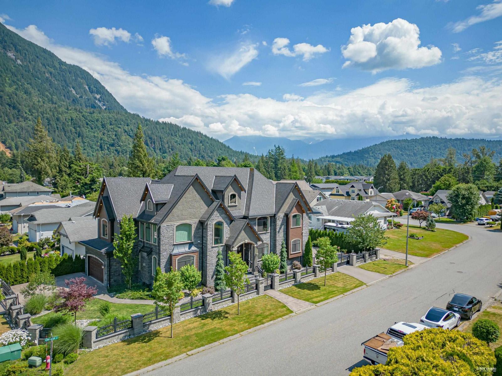 220 BALSAM AVENUE, Harrison Hot Springs, Harrison Hot Springs
