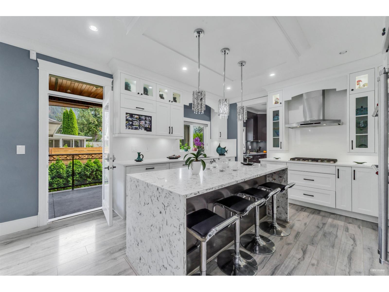 220 BALSAM AVENUE, Harrison Hot Springs, Harrison Hot Springs