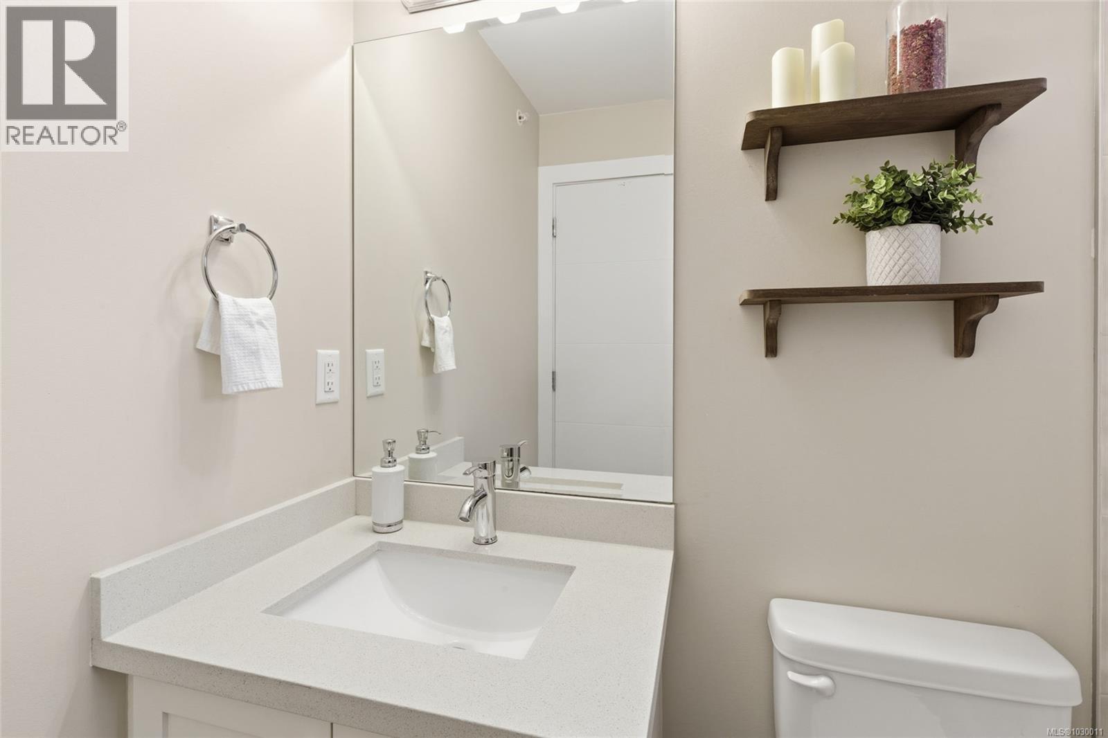 #100 253 VICTORIA RD - 24