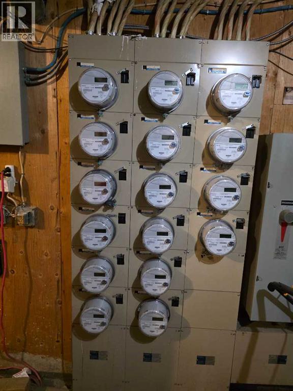 4503 73 STREET NW - 16