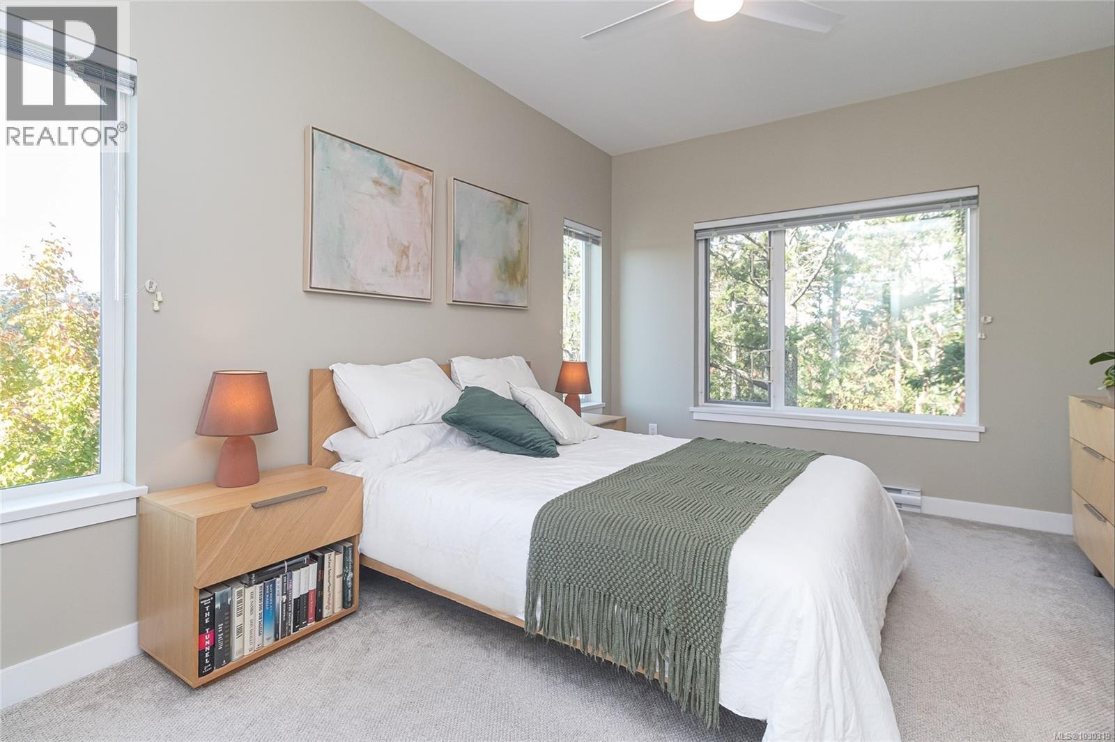 303 290 Wilfert Road, View Royal