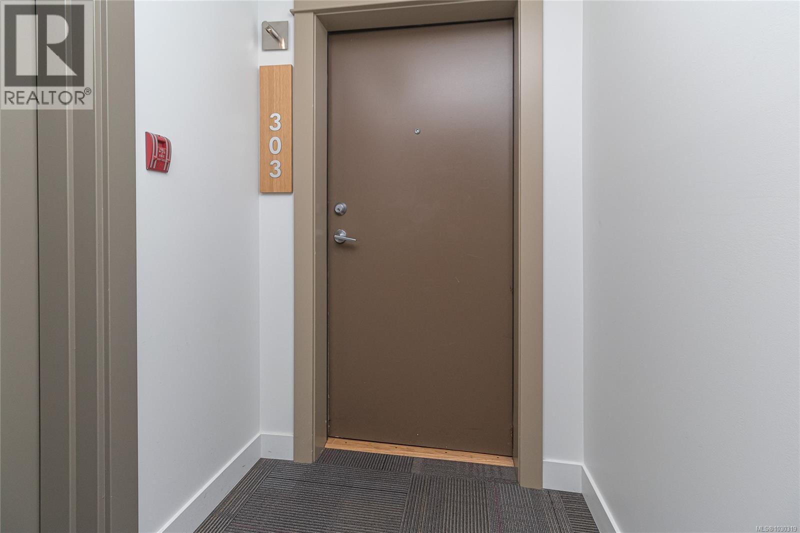 303 290 Wilfert Road, View Royal