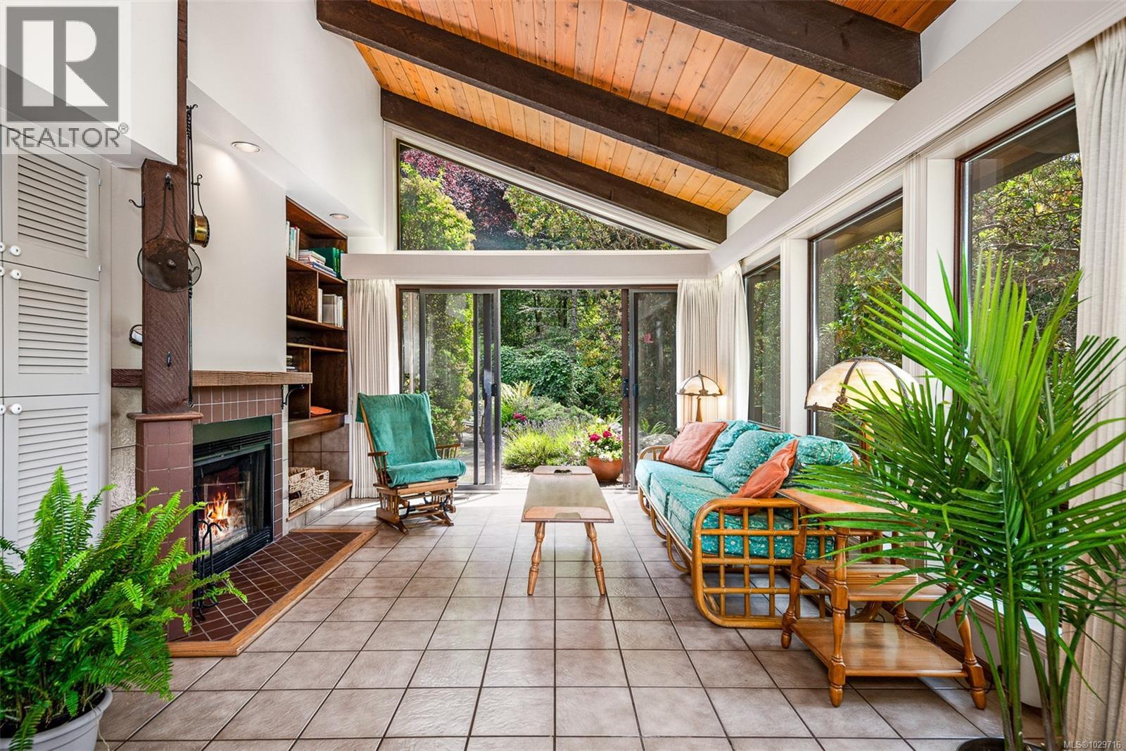 1 835 Sturdies Bay Road, Galiano Island