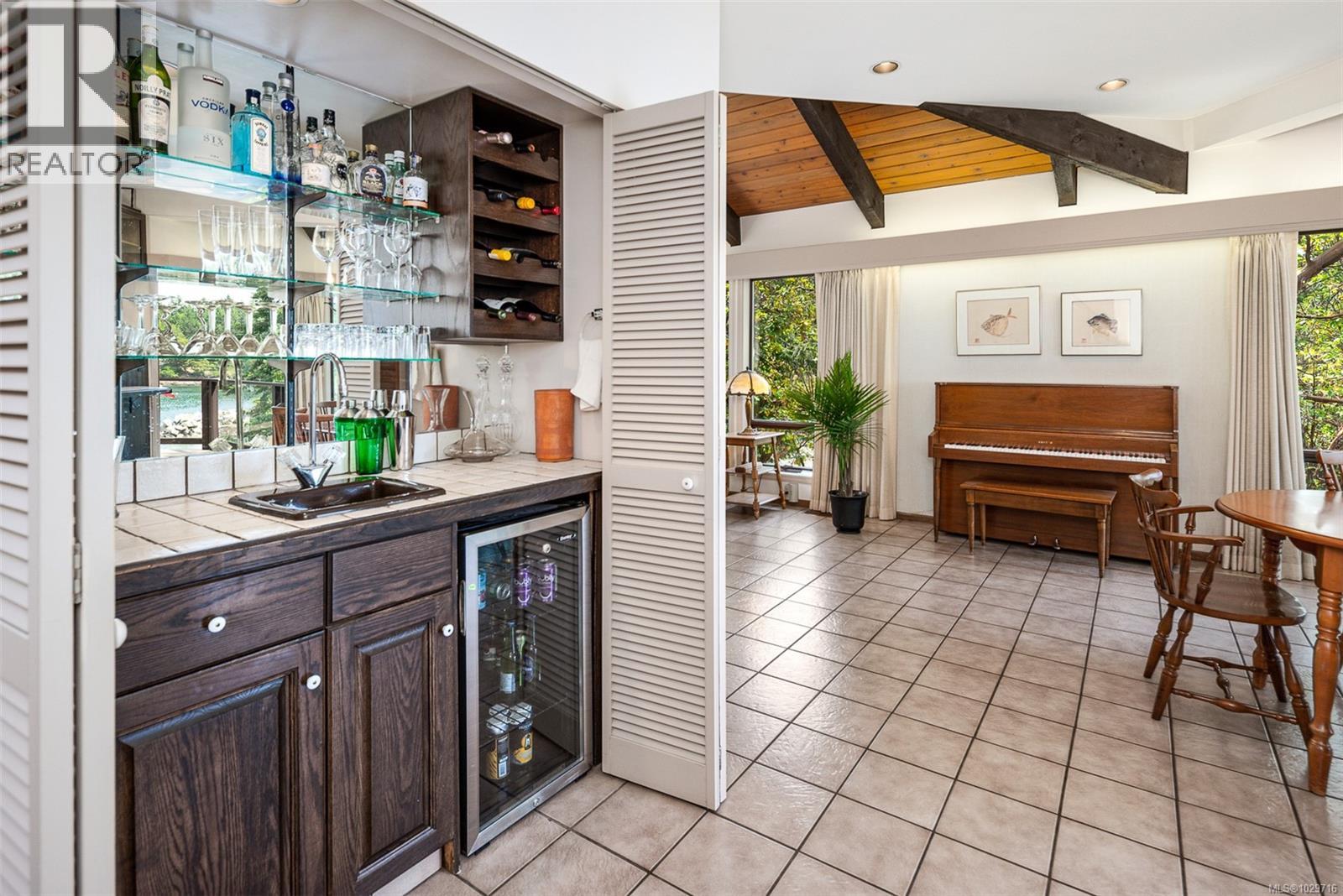 1 835 Sturdies Bay Road, Galiano Island