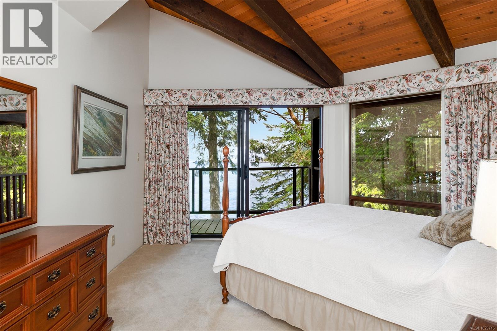 1 835 Sturdies Bay Road, Galiano Island