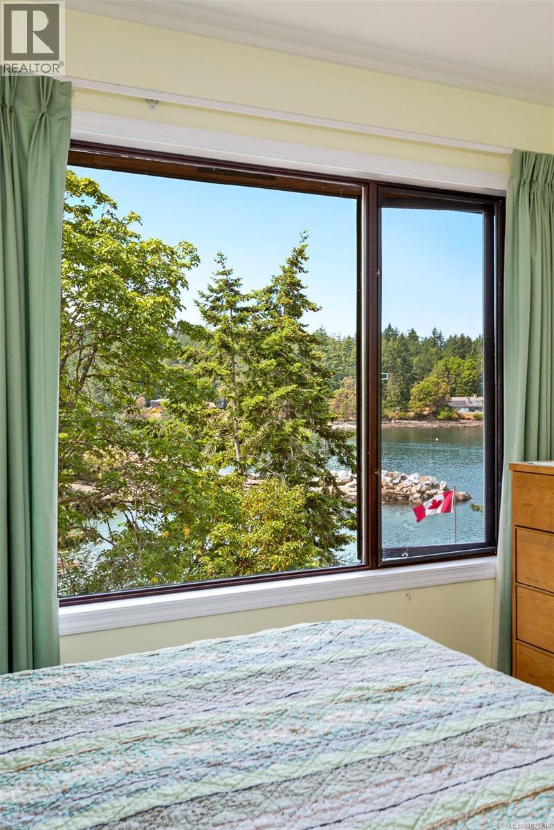 1 835 Sturdies Bay Road, Galiano Island