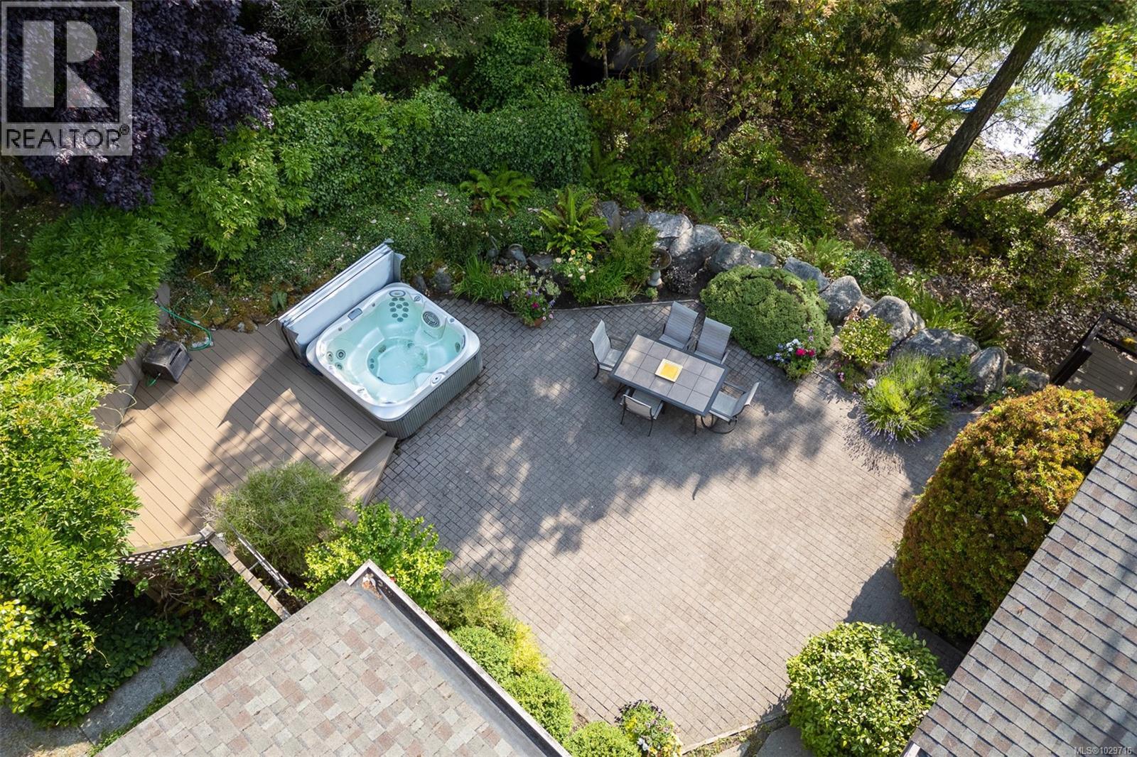 1 835 Sturdies Bay Road, Galiano Island