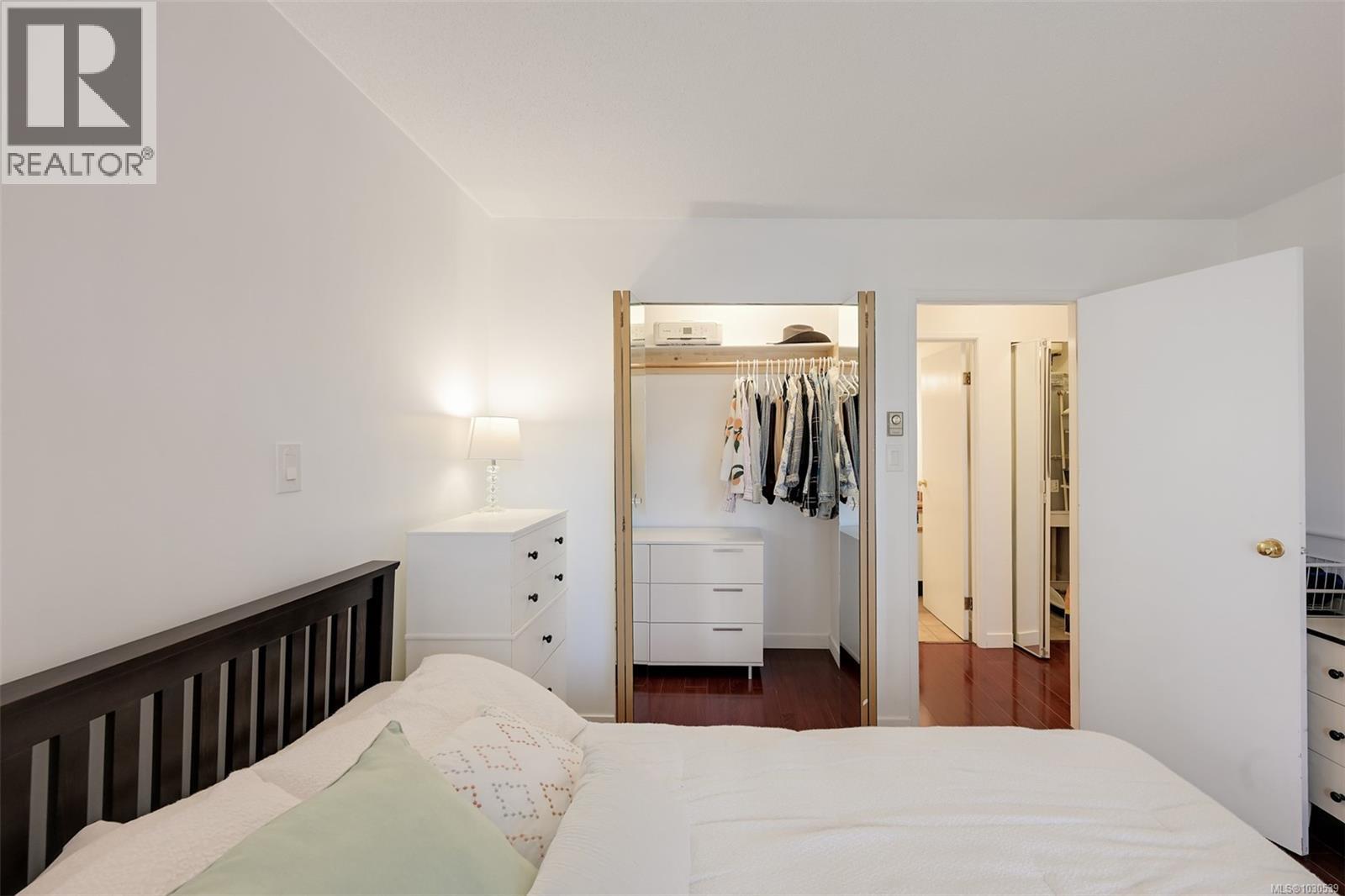 201 1619 Morrison St, Victoria