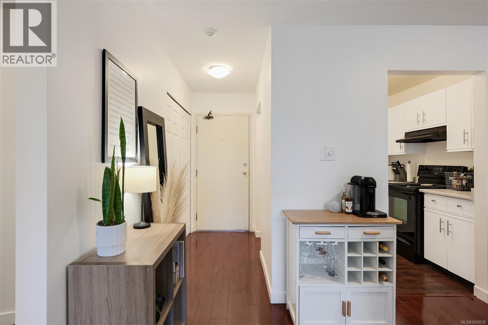 201 1619 Morrison St, Victoria