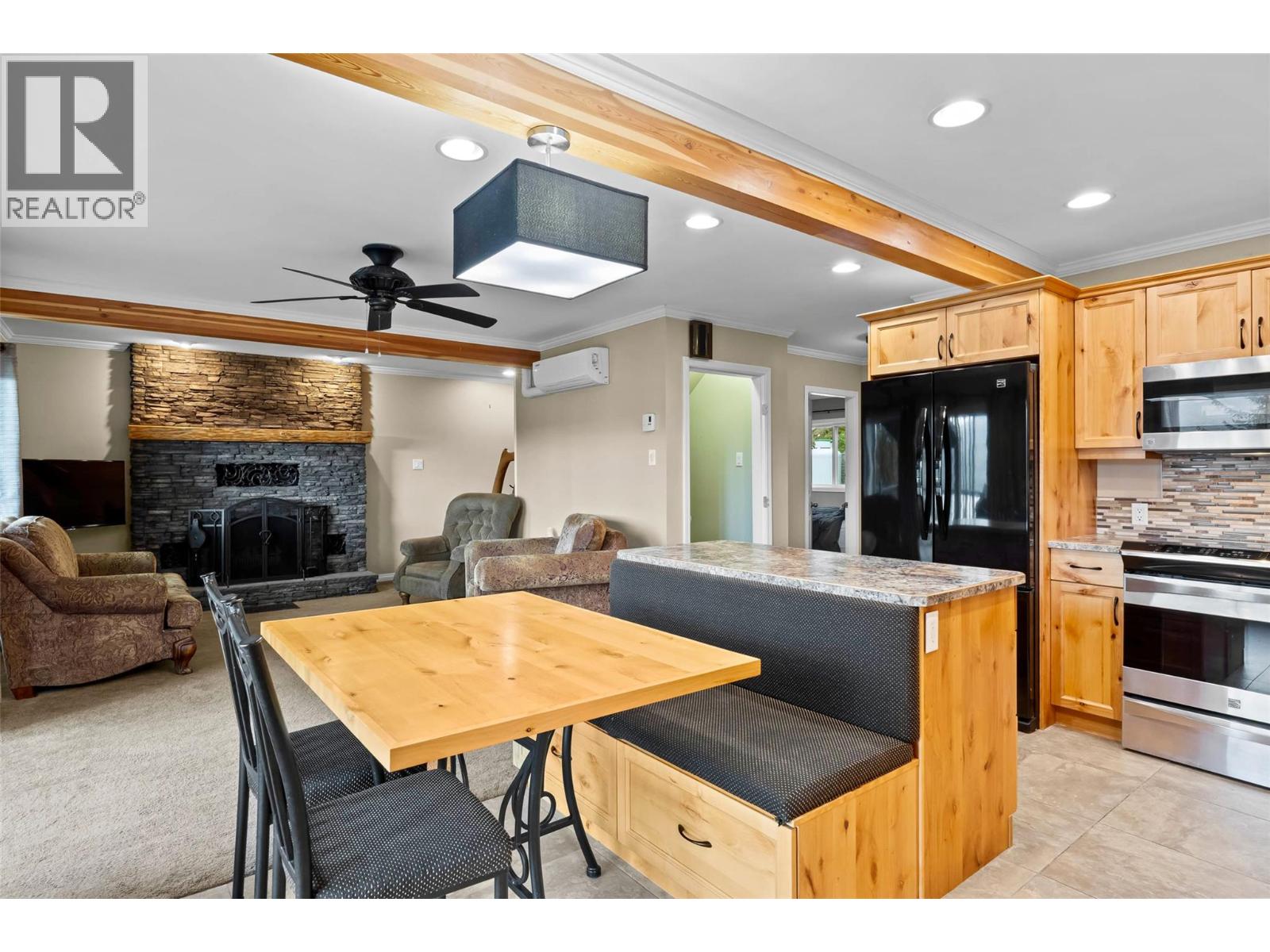 7730 COLUMBIA DRIVE - 10