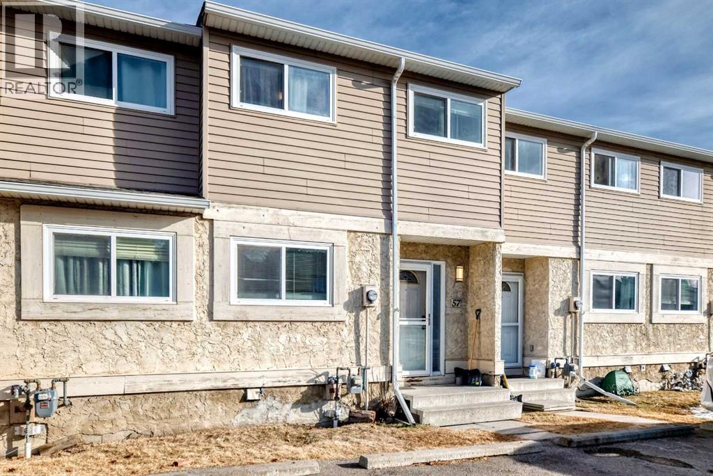 Single Family House for Sale in    Avenue SE Penbrooke Meadows Calgary 
