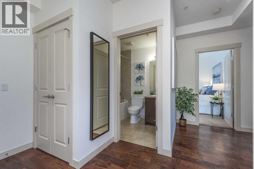 201, 4704 Stanley Road SW, Calgary, Alberta