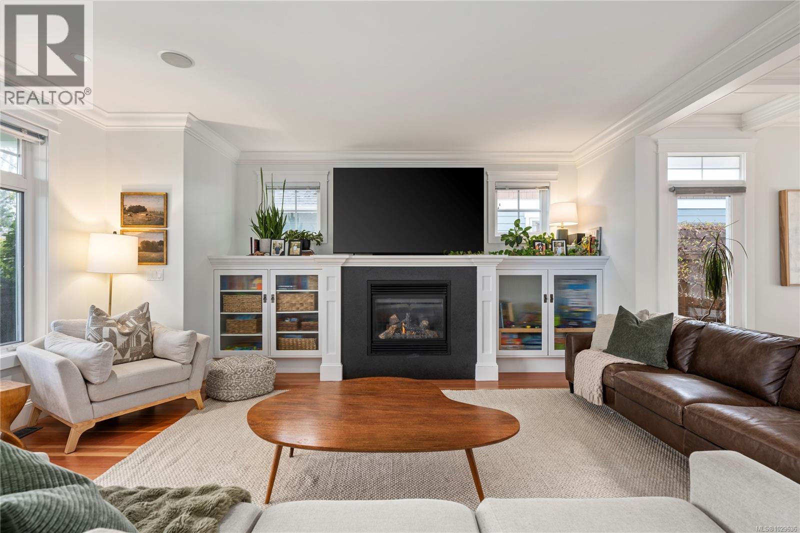 789 MEMORIAL AVE - 9