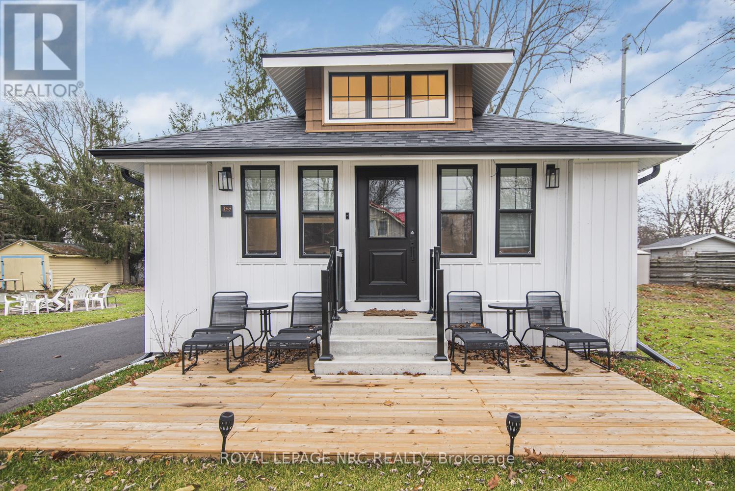 385 WESTWOOD AVENUE - 1