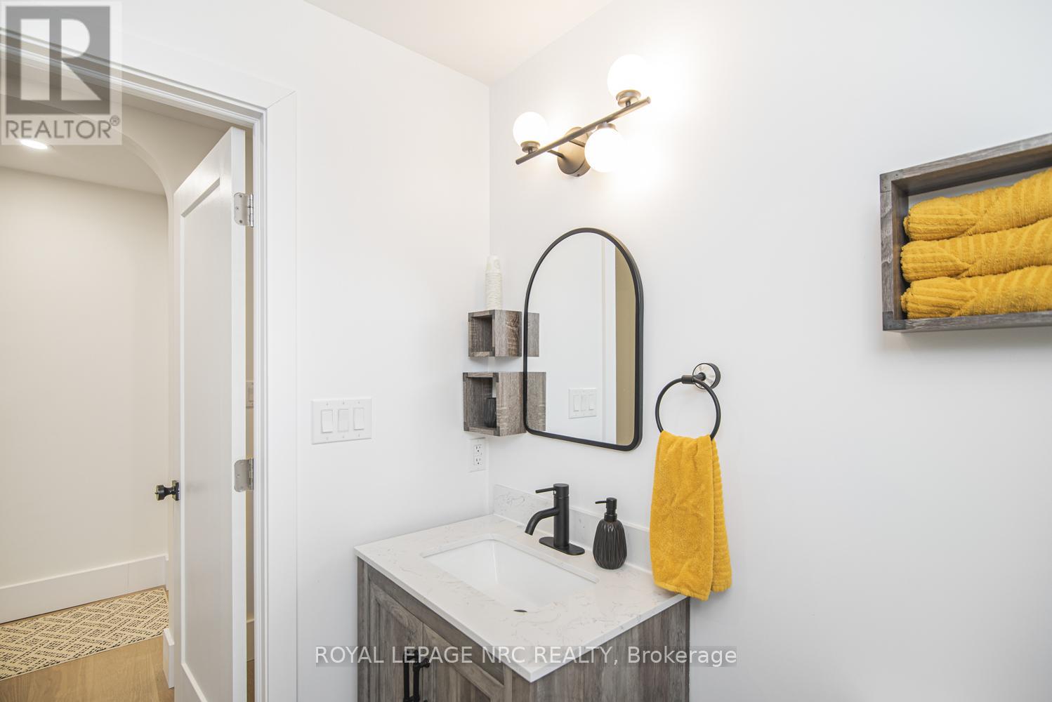 385 WESTWOOD AVENUE - 36