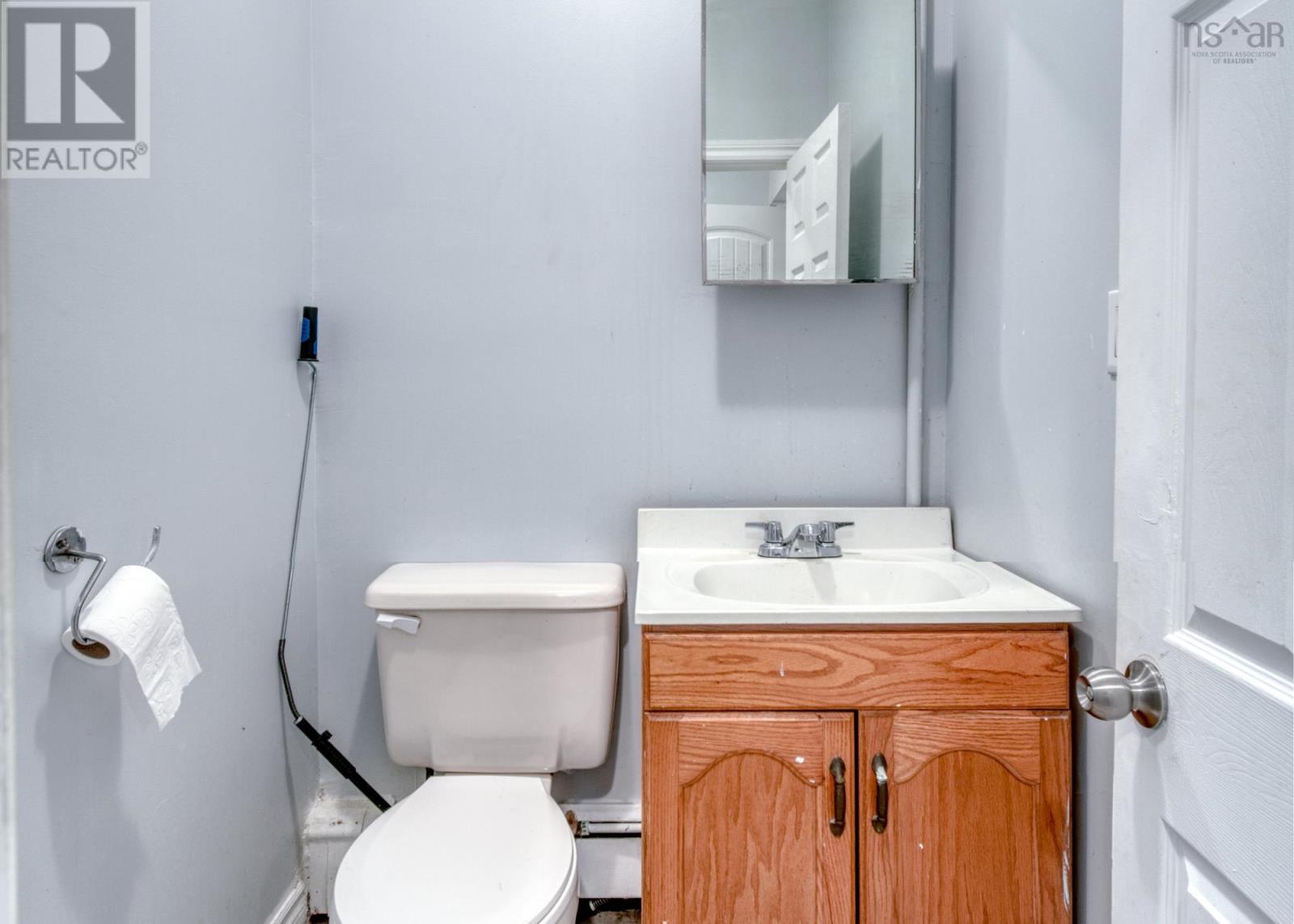 Property 17 of 49 of 20-22 Coronet Avenue