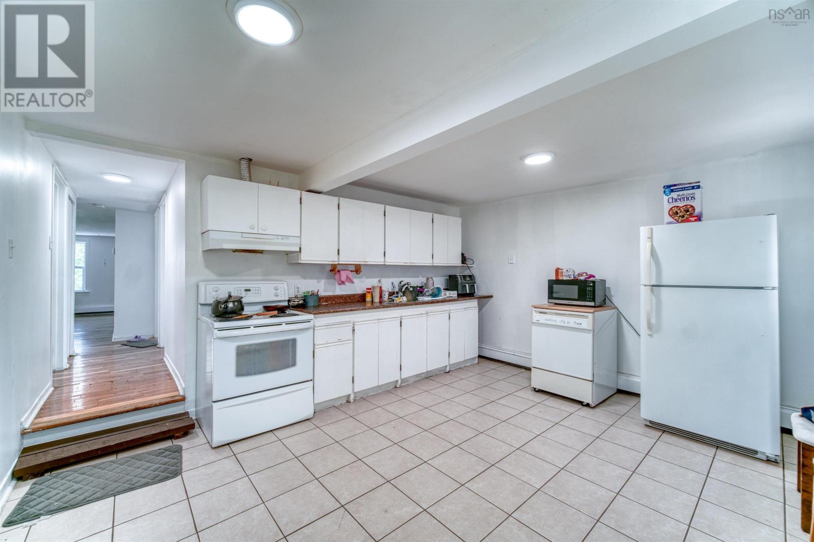 Property 46 of 49 of 20-22 Coronet Avenue