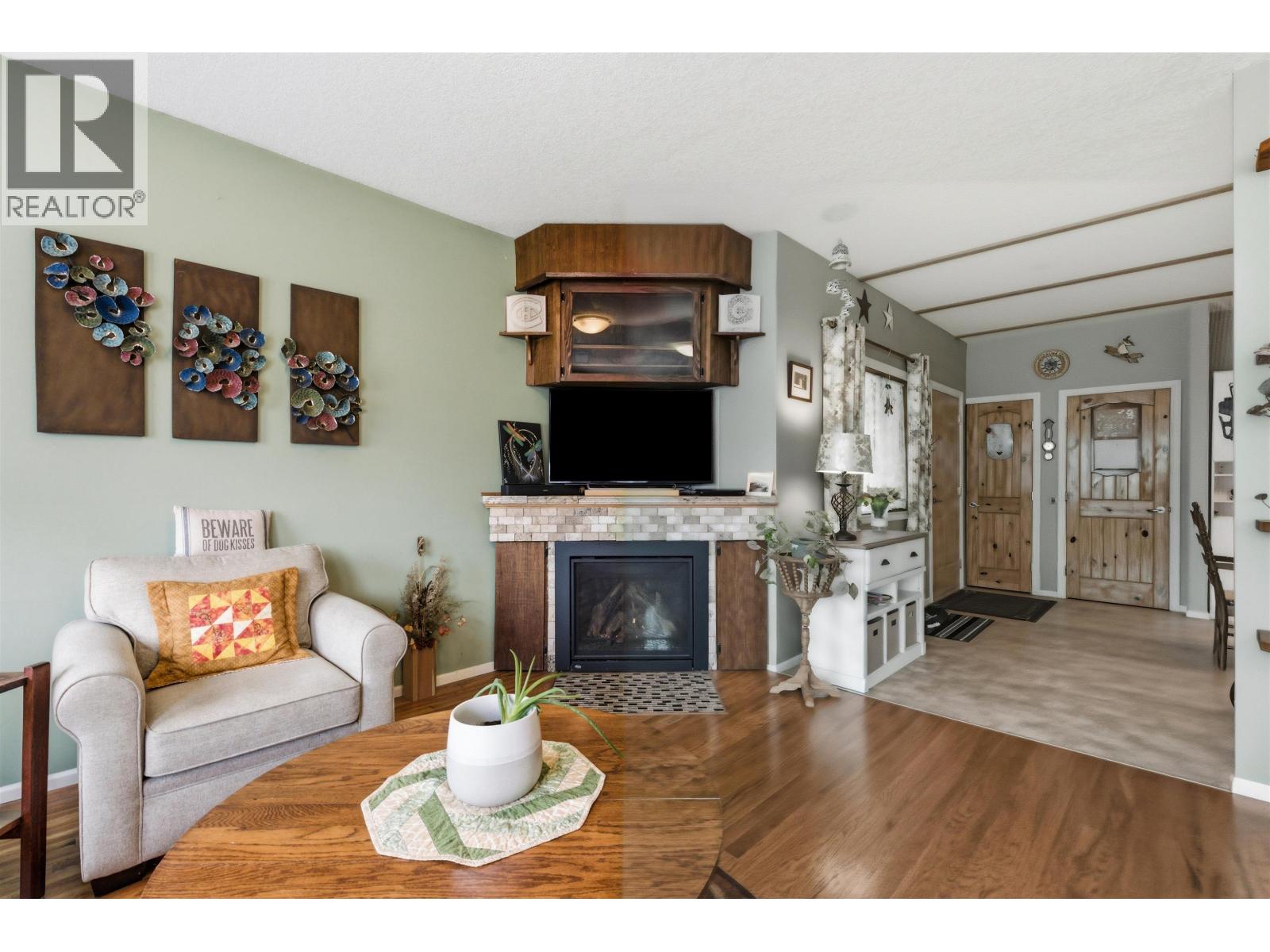 2013 N THIRD AVENUE - 11