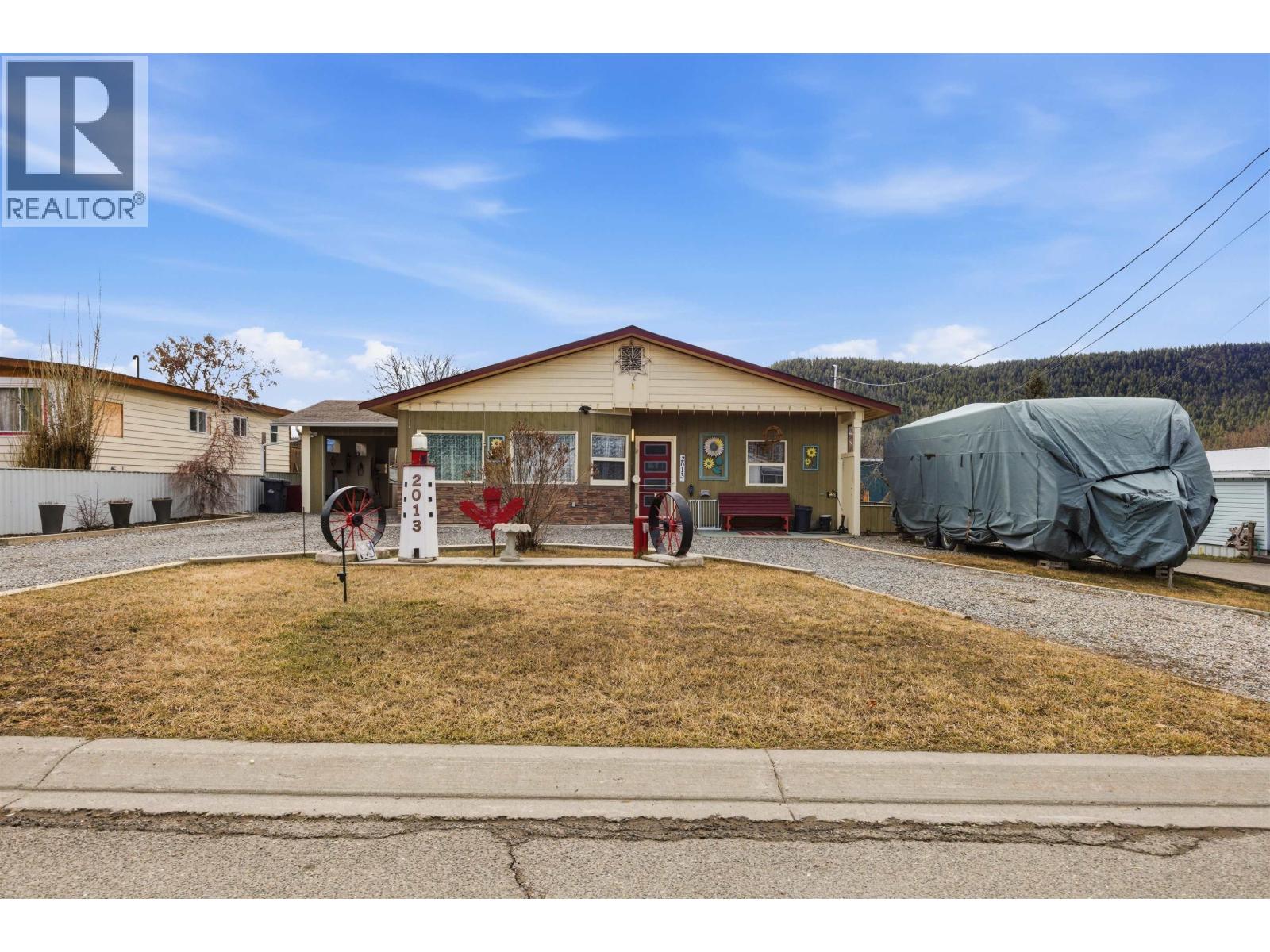 2013 N THIRD AVENUE - 28