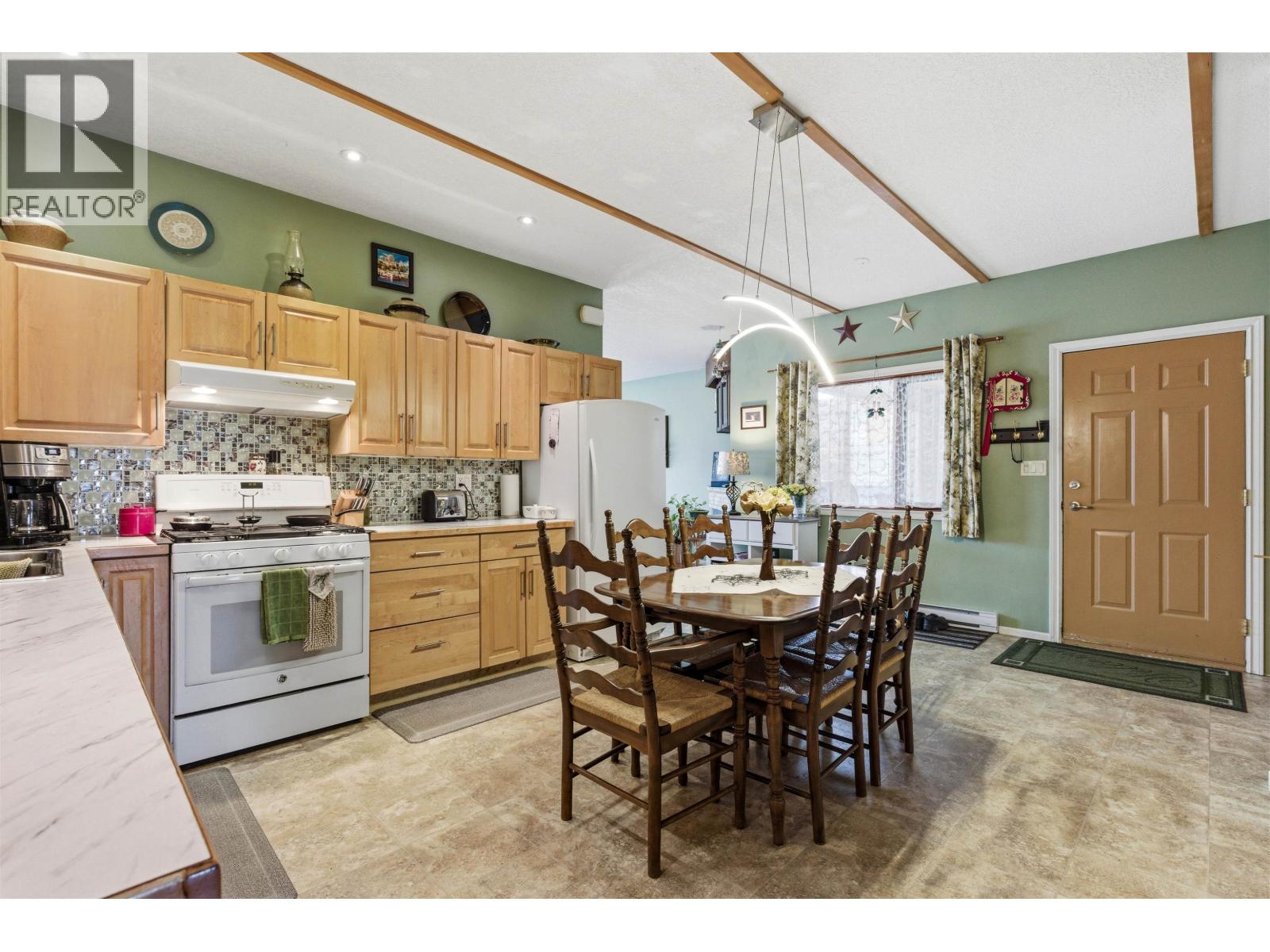 2013 N THIRD AVENUE - 7