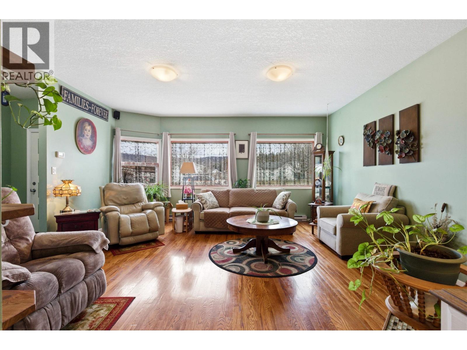 2013 N THIRD AVENUE - 9