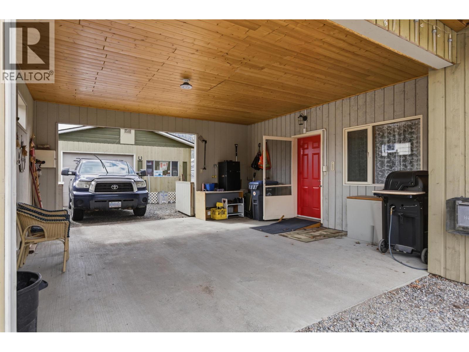 2013 N THIRD AVENUE - 23