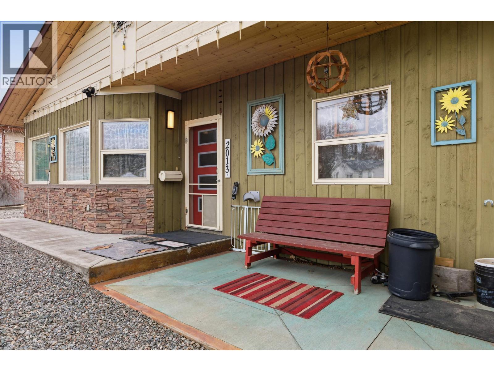 2013 N THIRD AVENUE - 22