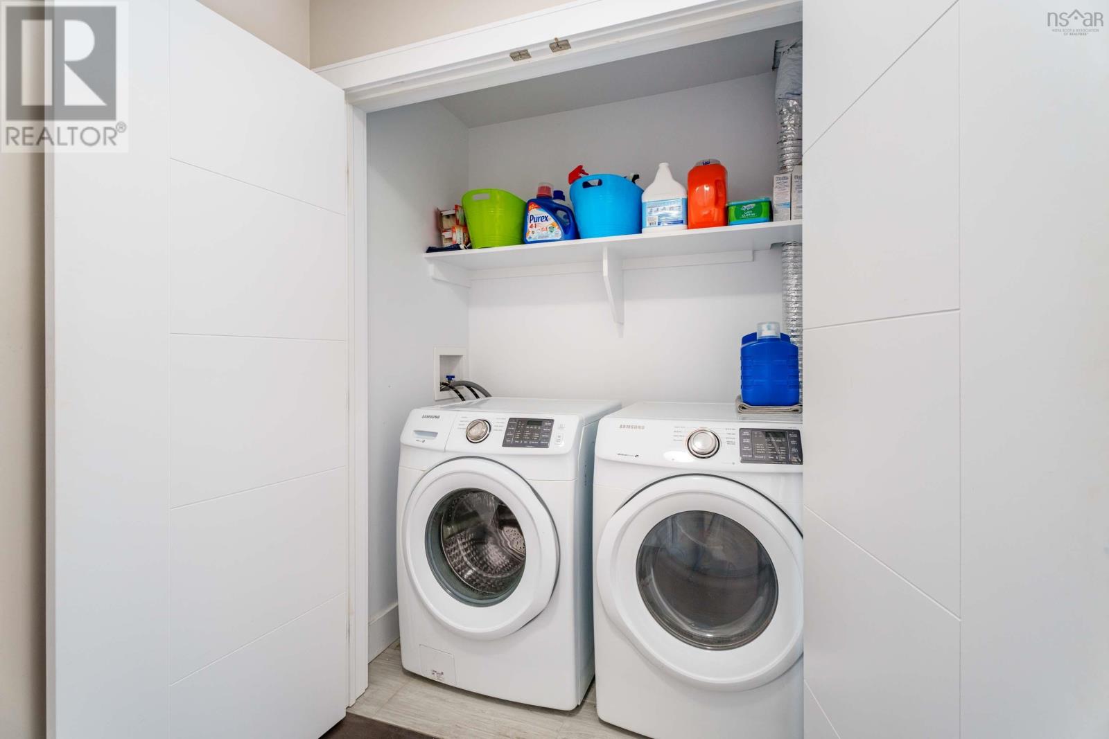 14 CARRIE BEST COURT - 30