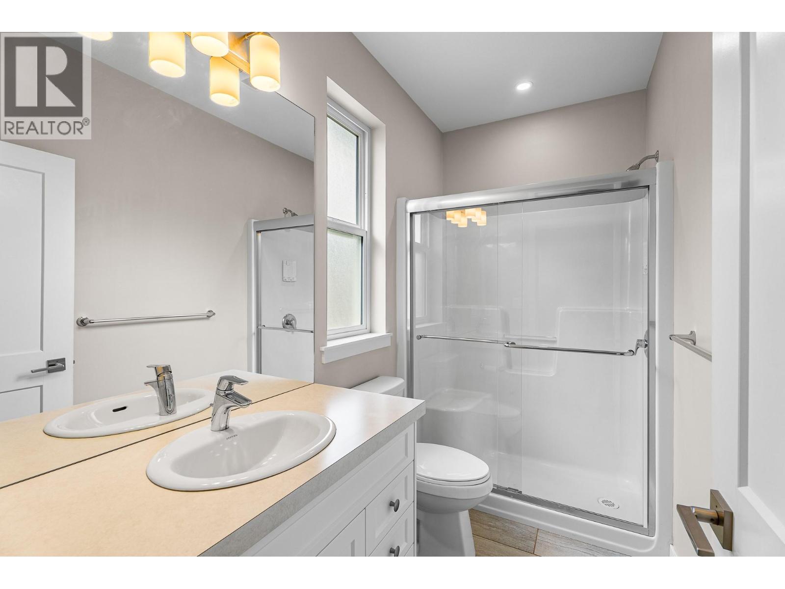 2069 SADDLEBACK Drive, Kamloops