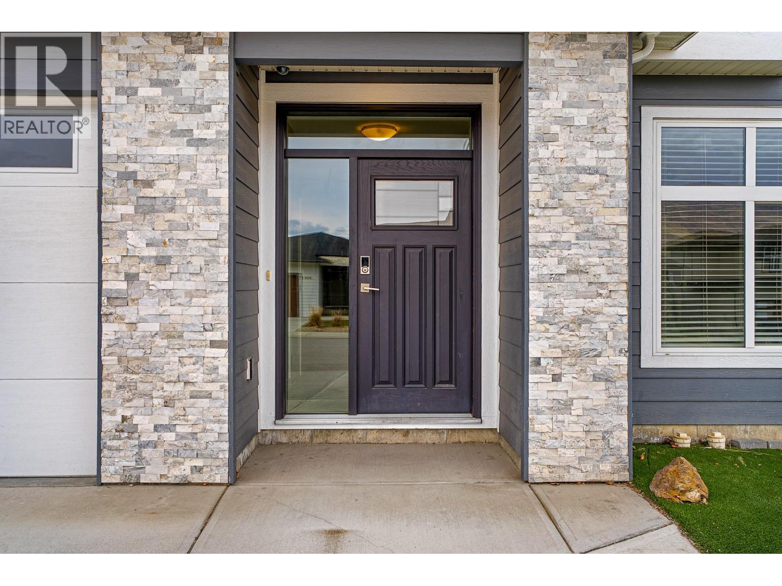 2069 SADDLEBACK Drive, Kamloops