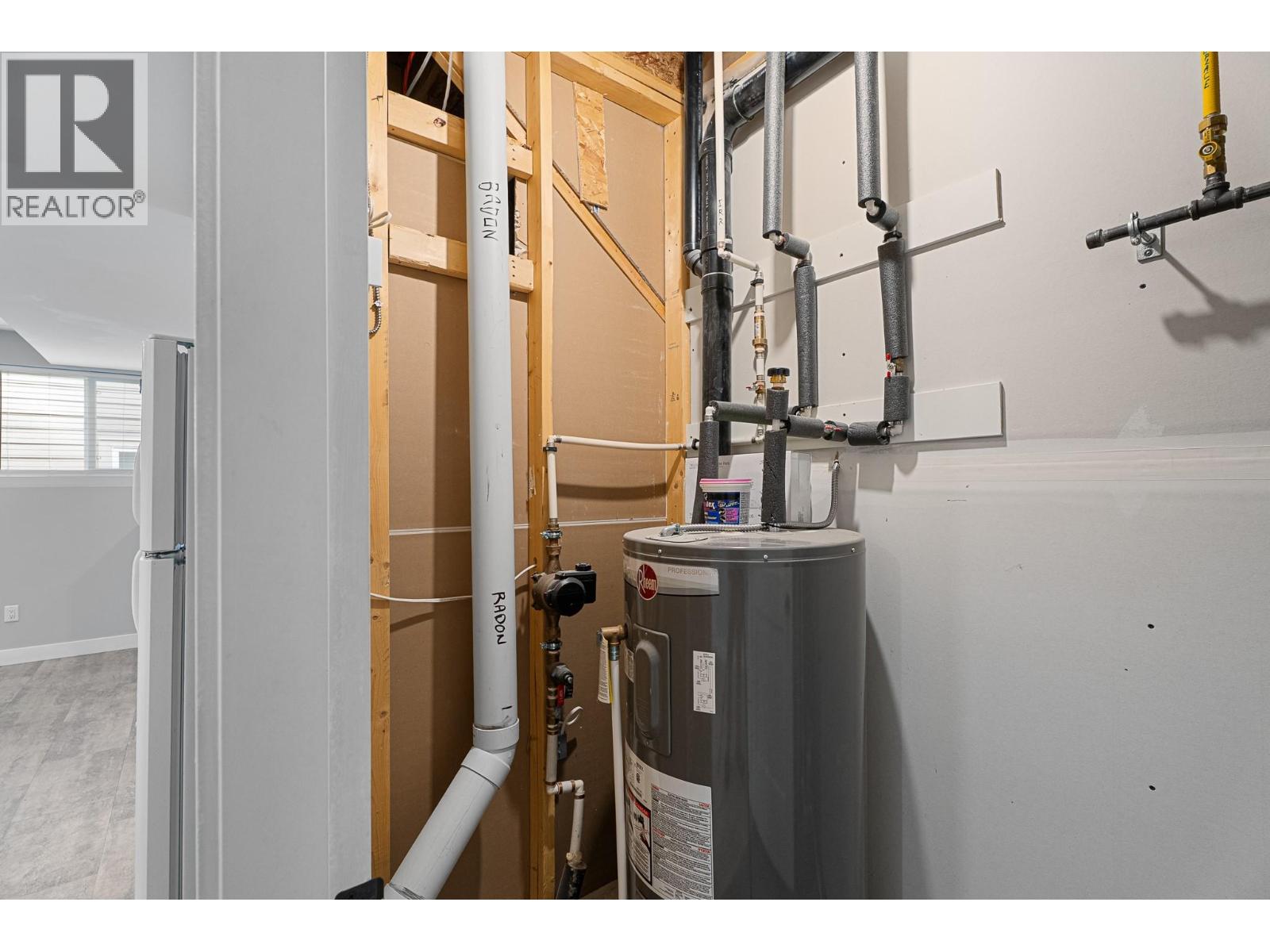 2069 SADDLEBACK Drive, Kamloops