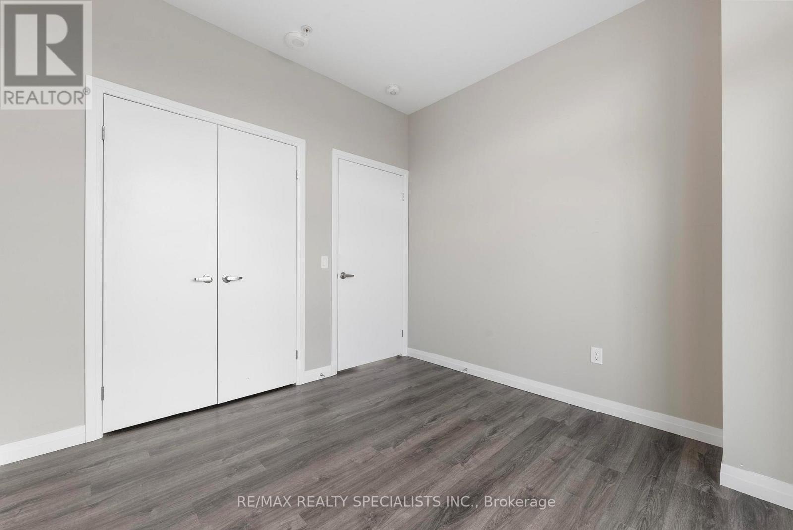 #308 60 CHARLES ST W STREET - 17