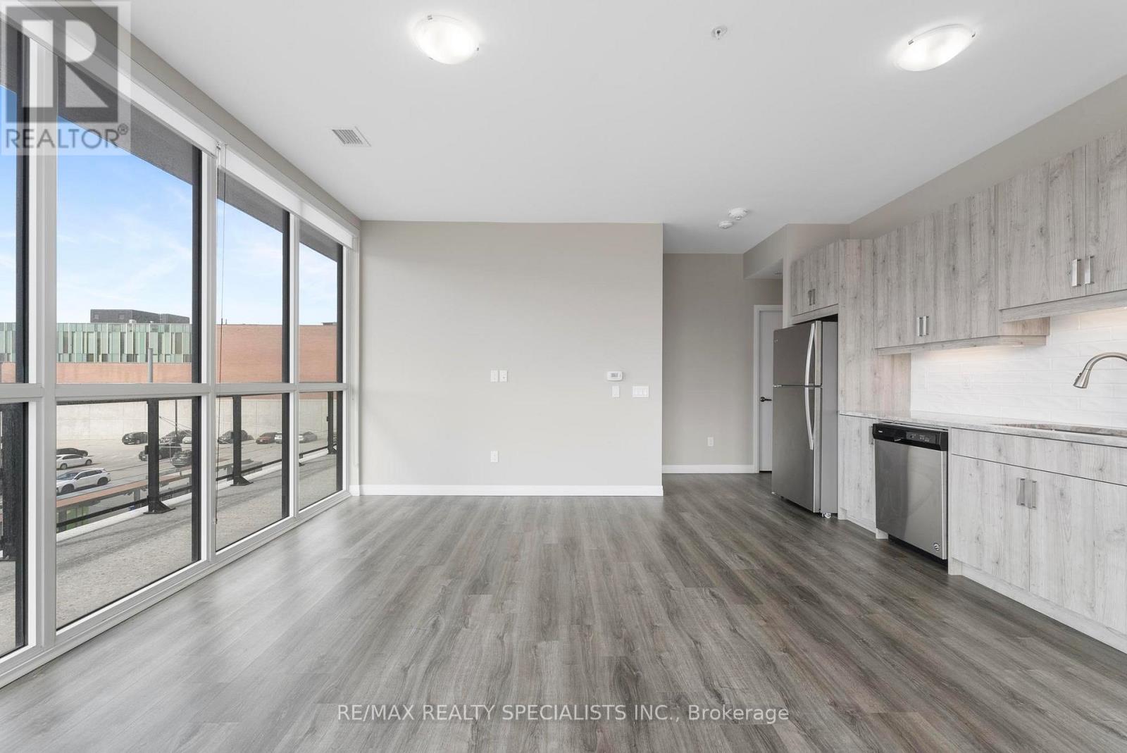 #308 60 CHARLES ST W STREET - 9