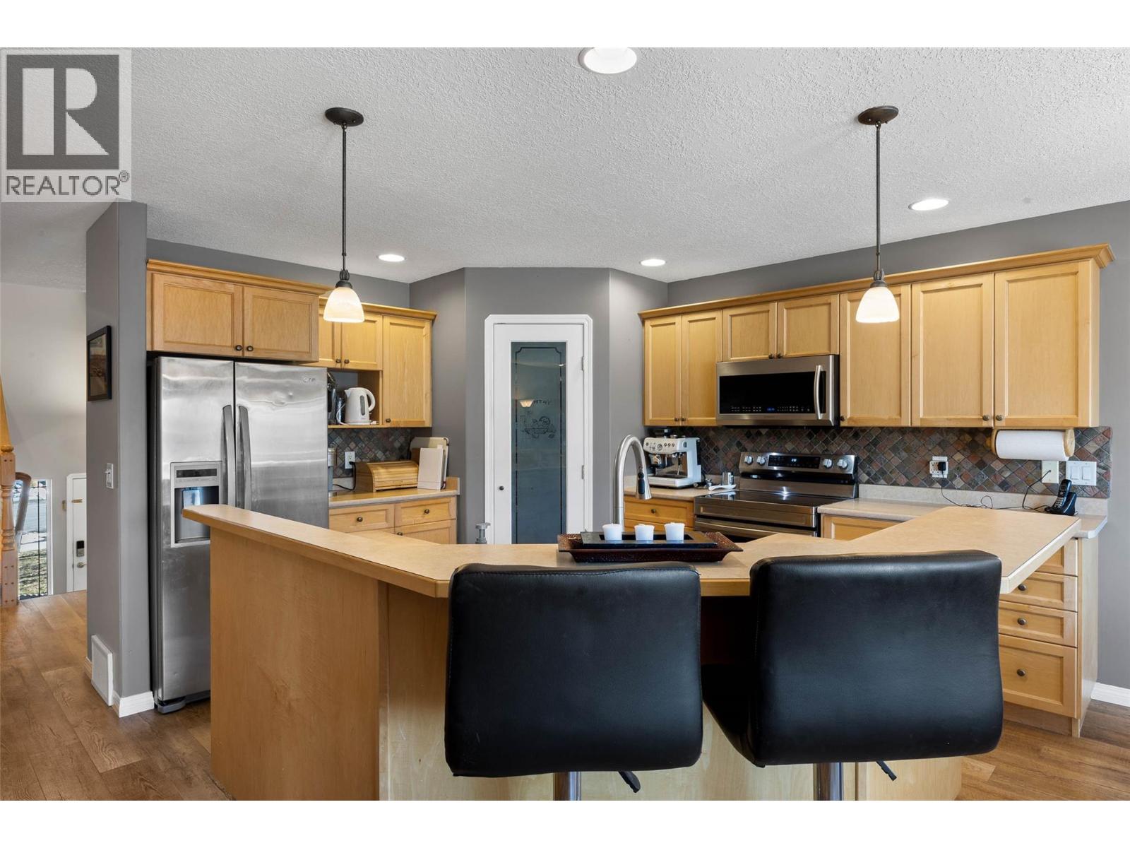 2452 Abbeyglen Way, Kamloops