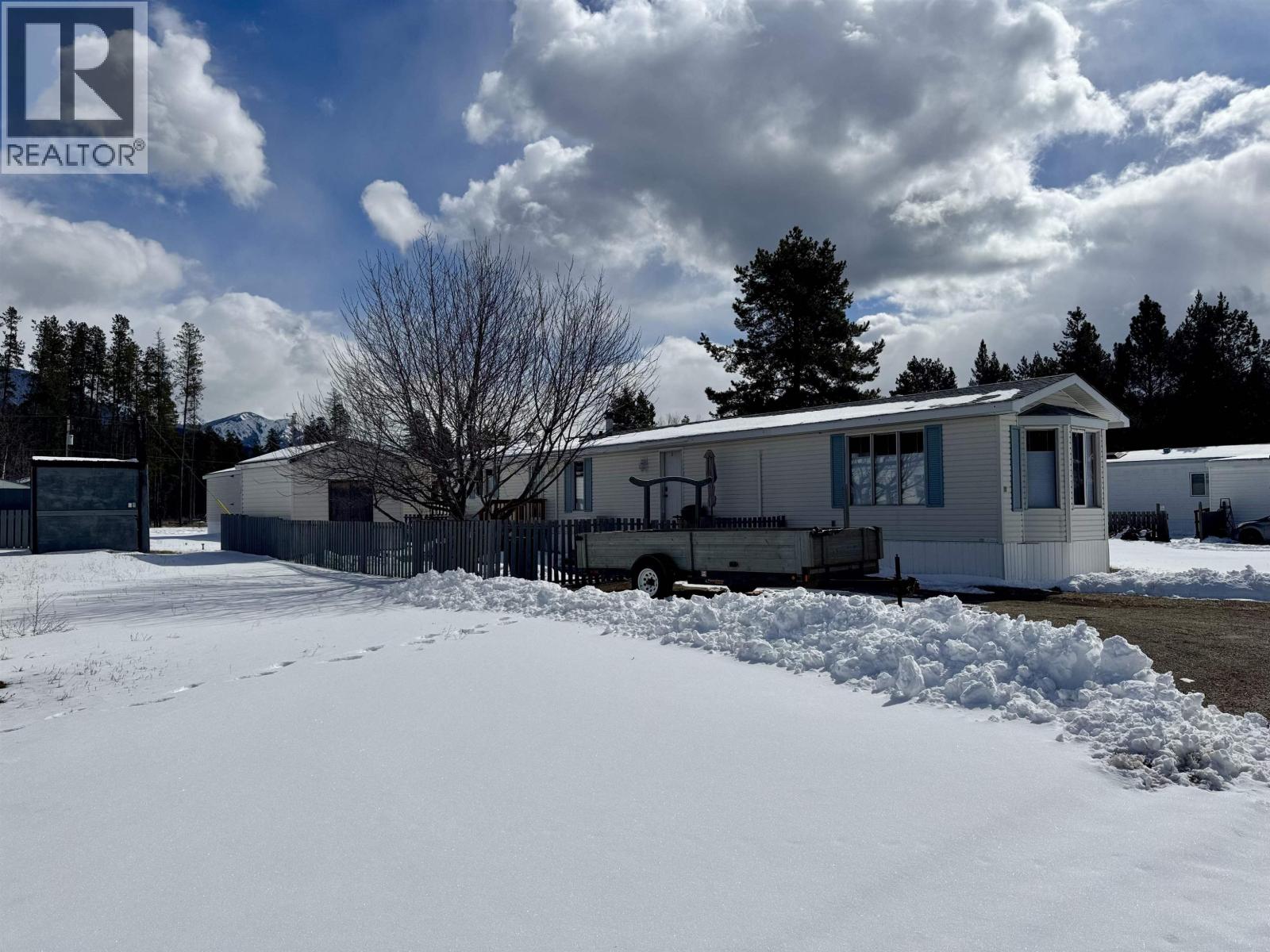 #12 955 13TH AVENUE - Image 2