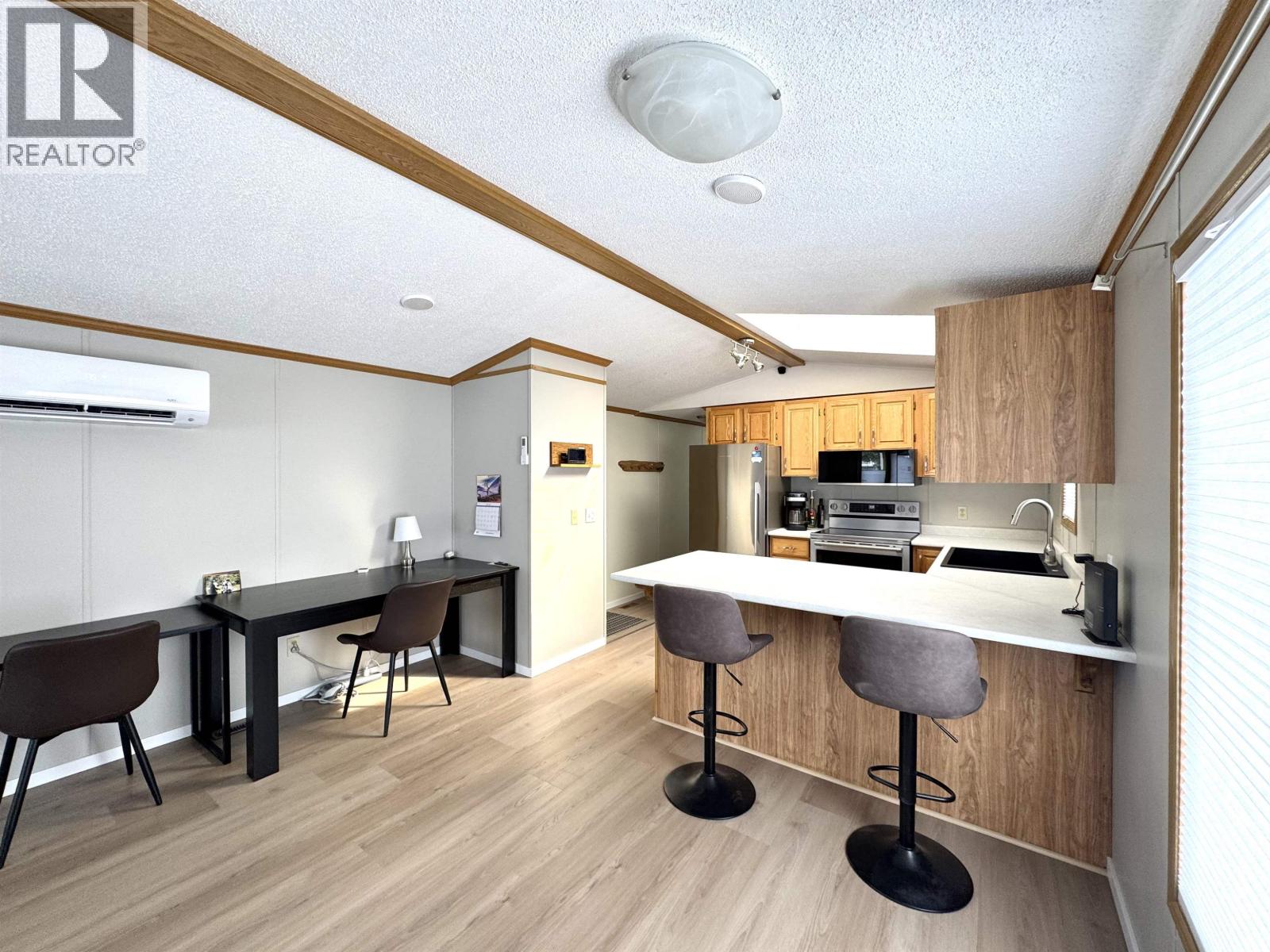 #12 955 13TH AVENUE - 11